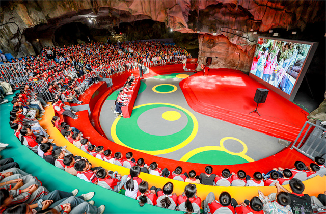 WilliamϣڡСѧܶʽߵʮ조衱ѧ˶Բ