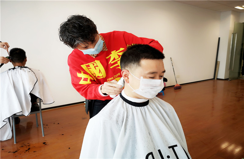 2020221ӰWilliamϣڰ˽רҵ͹˾ϵԼġTonyΪԱͷů֮ٻԱ