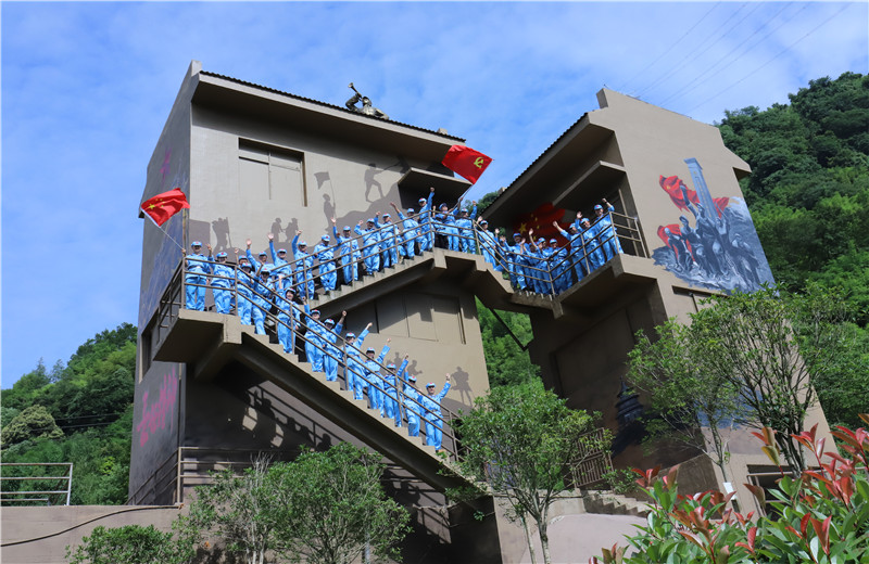 202161920Ϲ˾֧֯ȫ嵳Ա׼ԱԱ36˵нɽСӺ ӪWilliamϣס˶߳·