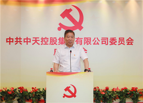 16281516609249135095.jpg 1M6A8037.jpg