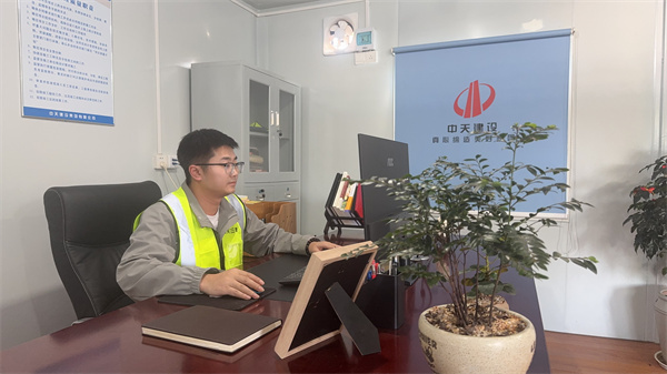 1734072248363998pilU.jpg 7f55b52a98ba305cbeab0d80b2e7806.jpg